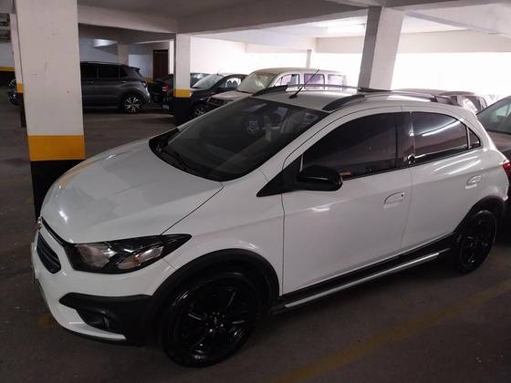 CHEVROLET ONIX 1.4 MPFI ACTIV 8V FLEX 4P AUTOMÁTICO